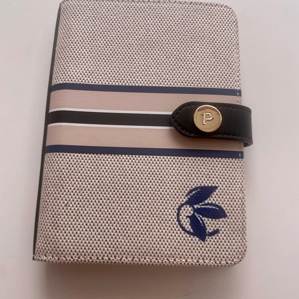 PARAVEL Cabana Passport Case